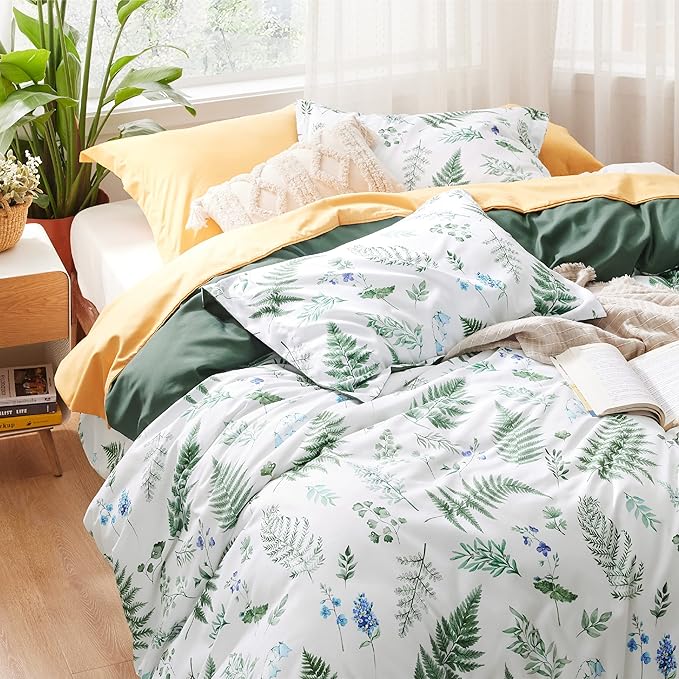 Bedsure Duvet Cover Queen Size - Reversible Plants Duvet Cover Set with Zipper Closure, 3 Pieces Green Bedding Set with 8 Corner Ties and 2 Pillow Shams 20"x26"
