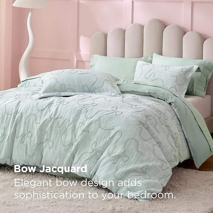 Bedsure Green Duvet Cover Queen Size with Bowknot Jacquard Design, Soft and Elegant Boho Bedding Set, Luxurious Craftsmanship for a Stylish Bedroom,Includes 1 90"x90" Duvet Cover & 2 Pillow Shams