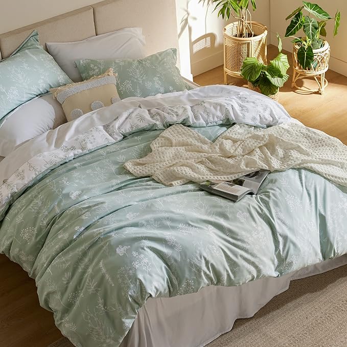 Bedsure Duvet Cover Full Size - Reversible Sage Green Full Duvet Cover Set with Zipper Closure, 3 Pieces Cute Floral Patterned Bedding Set with 8 Corner Ties and 2 Pillow Shams
