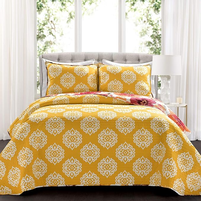Lush Decor Leah Reversible Floral Quilt Set, 3 Piece Set, King, Red & Orange - Watercolor Botanical - Cottage Core - French Country Decor- Bedding Queen Size
