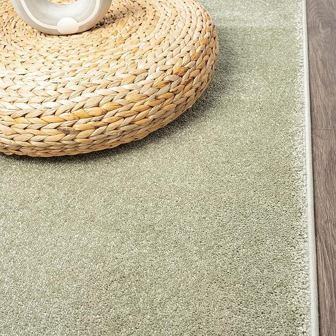 JONATHAN Y Haze Solid Low-Pile Green 7x7 Square Indoor Area Rug, Coastal,Bohemian,Minimalist,Classic, Easy-Cleaning for Living Room,Bedroom,Kitchen,Pet Friendly,Non-Shedding (SEU100O-7SQ)