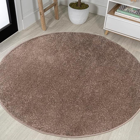 JONATHAN Y Haze Solid Low-Pile Brown 5' Round Indoor Area Rug, Coastal,Bohemian,Minimalist,Classic, Easy-Cleaning for Living Room,Bedroom,Kitchen,Pet Friendly,Non-Shedding (SEU100J-5R)