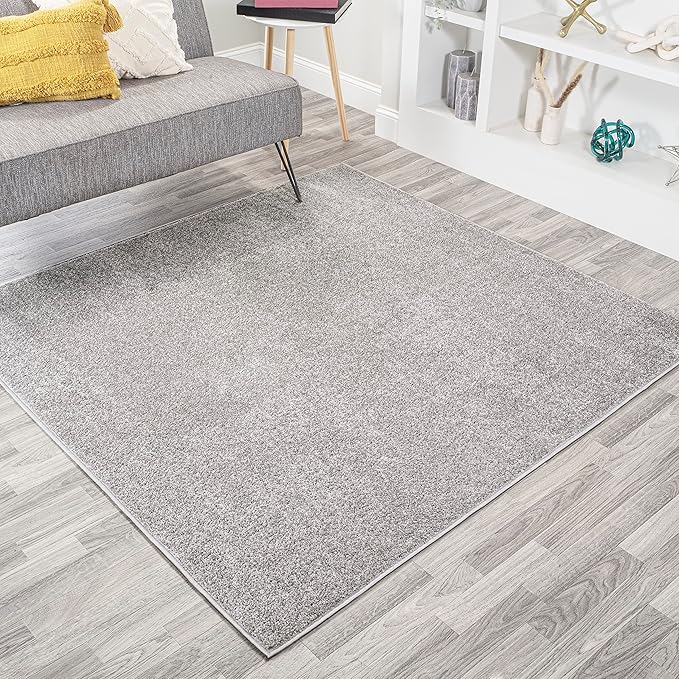 JONATHAN Y Haze Solid Low-Pile Light Gray 5x5 Square Indoor Area Rug, Coastal,Bohemian,Minimalist,Classic, Easy-Cleaning for Living Room,Bedroom,Kitchen,Pet Friendly,Non-Shedding (SEU100K-5SQ)