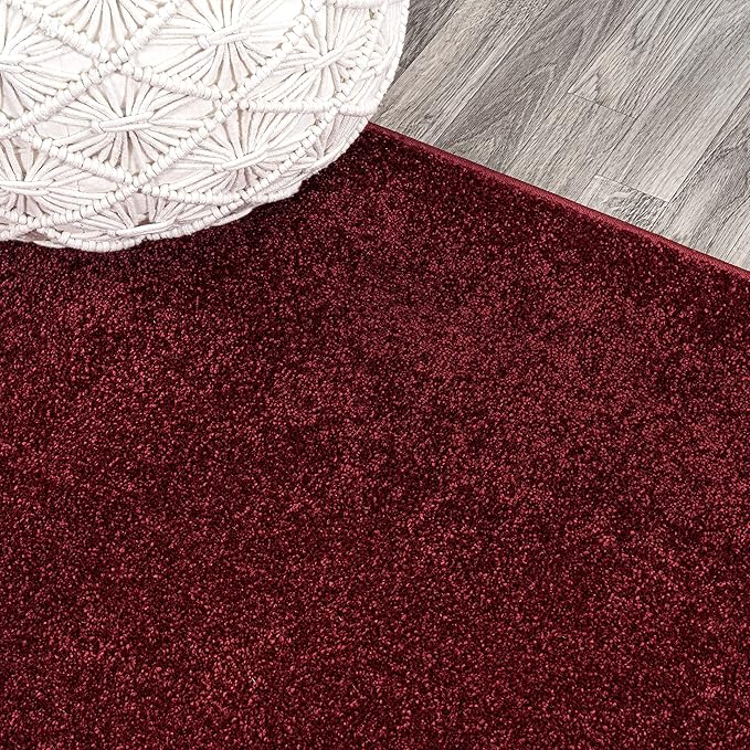 JONATHAN Y Haze Solid Low-Pile Dark Red Indoor Area Rug 6x9, Coastal,Bohemian,Minimalist,Classic, Easy-Cleaning for Living Room,Bedroom,Kitchen,Pet Friendly,Non-Shedding (SEU100Q-6)