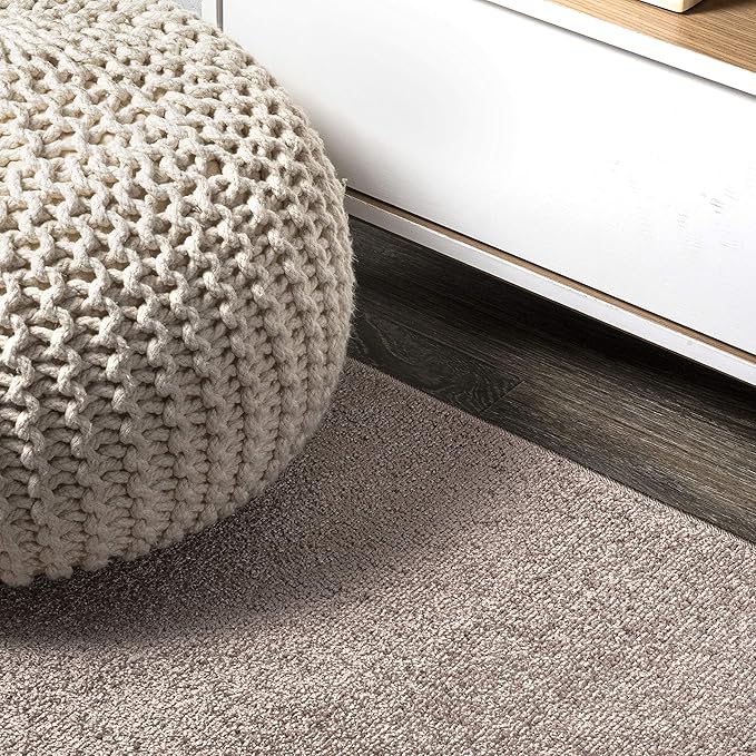 JONATHAN Y Haze Solid Low-Pile Brown 5' Round Indoor Area Rug, Coastal,Bohemian,Minimalist,Classic, Easy-Cleaning for Living Room,Bedroom,Kitchen,Pet Friendly,Non-Shedding (SEU100J-5R)