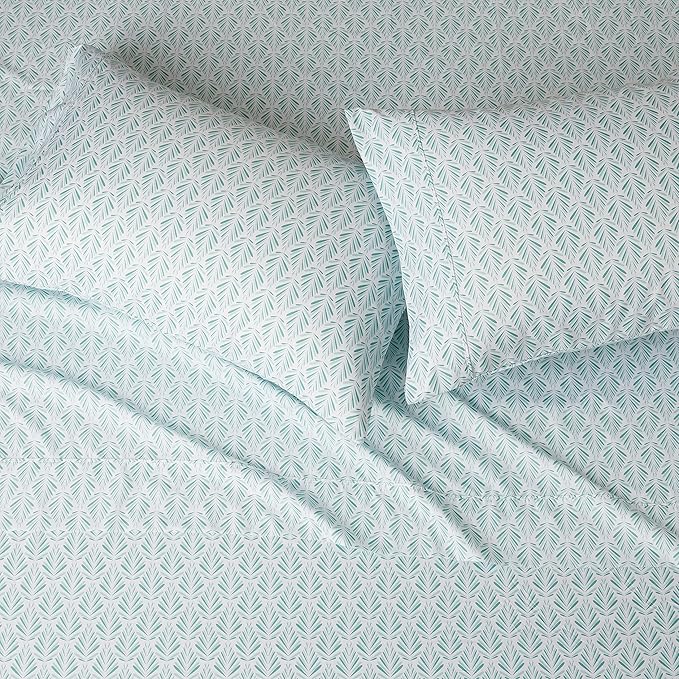 Amazon Basics Lightweight Super Soft, Breathable Easy Care Microfiber 4 Piece Bed Sheet Set With 14" Deep Pockets, King, Aqua Fern, Printed