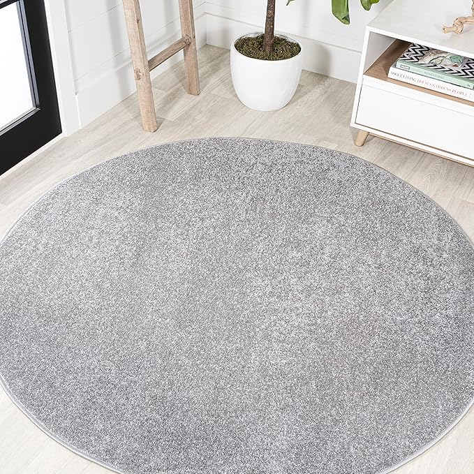 JONATHAN Y Haze Solid Low-Pile Gray 4' Round Indoor Area Rug, Coastal,Bohemian,Minimalist,Classic, Easy-Cleaning for Living Room,Bedroom,Kitchen,Pet Friendly,Non-Shedding (SEU100A-4R)