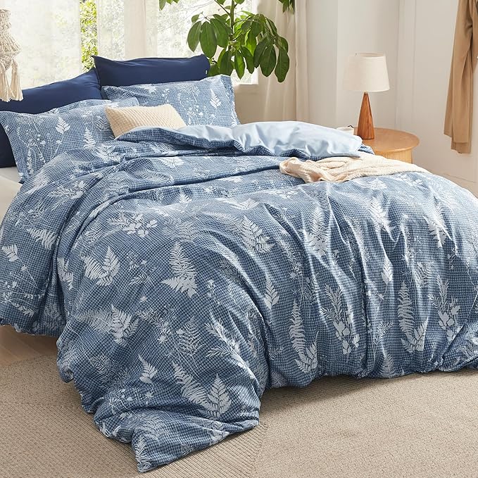 Bedsure Duvet Cover Queen Size - Reversible Waffle Floral Duvet Cover Set with Zipper Closure, 3 Pieces Blue Bedding Set with 8 Corner Ties and 2 Pillow Shams 20"x26"
