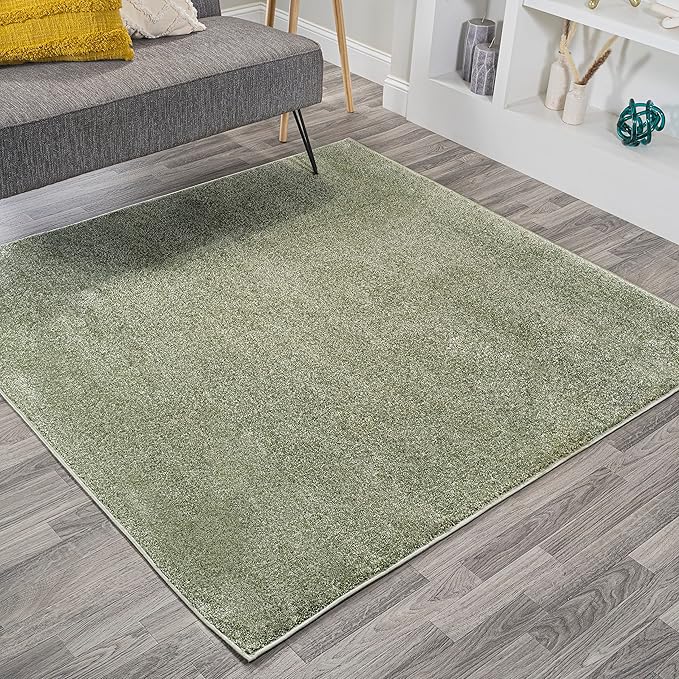 JONATHAN Y Haze Solid Low-Pile Green 7x7 Square Indoor Area Rug, Coastal,Bohemian,Minimalist,Classic, Easy-Cleaning for Living Room,Bedroom,Kitchen,Pet Friendly,Non-Shedding (SEU100O-7SQ)